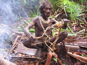 Kombai tree people tribe – Papua lowlands – Irian Jaya